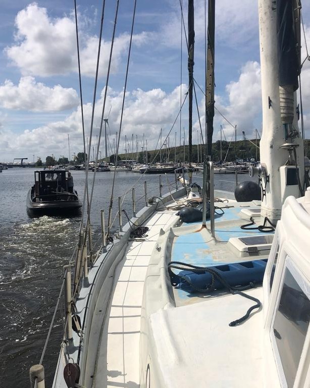 Jachtboot vanuit Nauerna naar het Noordzeekanaal.jpg